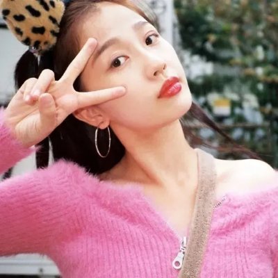 跳舞的红色公交